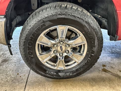 Used 2017 Ford F150 XLT w/ Equipment Group 302A Luxury image 32