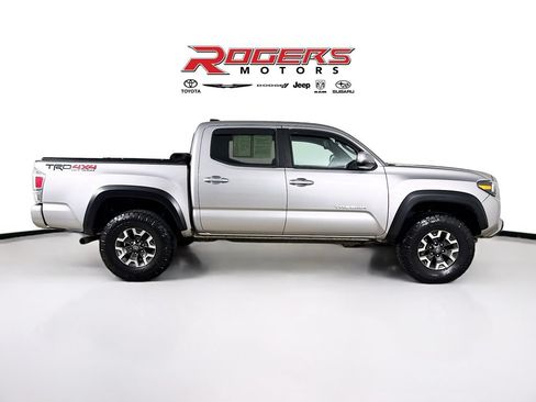 Certified 2021 Toyota Tacoma TRD Off-Road w/ Technology Package AWD/4WD image 14