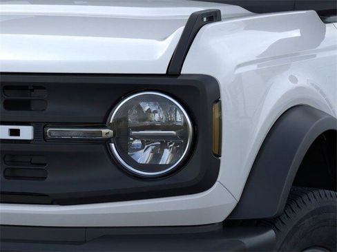 New 2025 Ford Bronco Base image 45