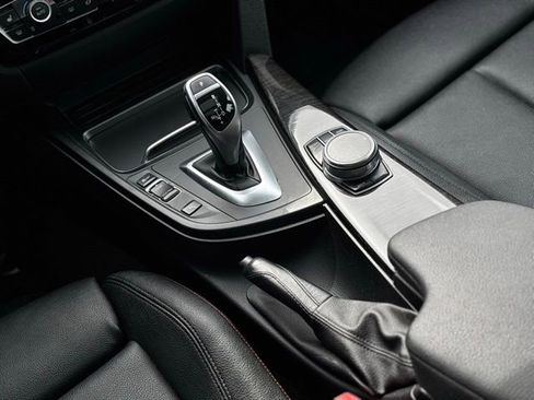 Used 2018 BMW 330i Gran Turismo xDrive image 40