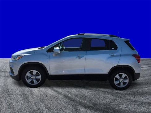 Used 2020 Chevrolet Trax LT w/ Driver Confidence Package image 7