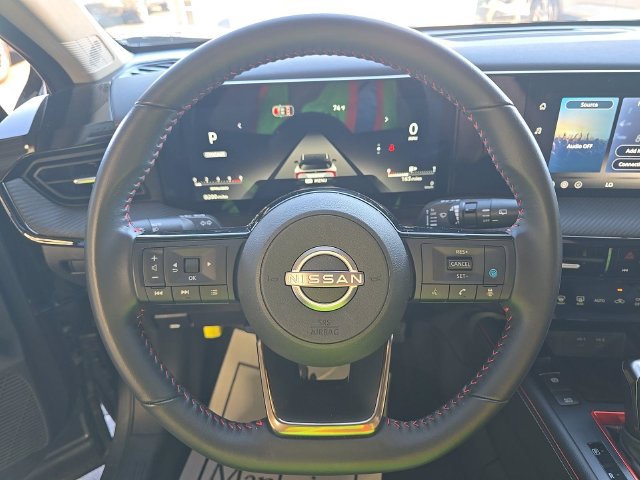 Used 2026 Nissan Kicks SR AWD/4WD image 4