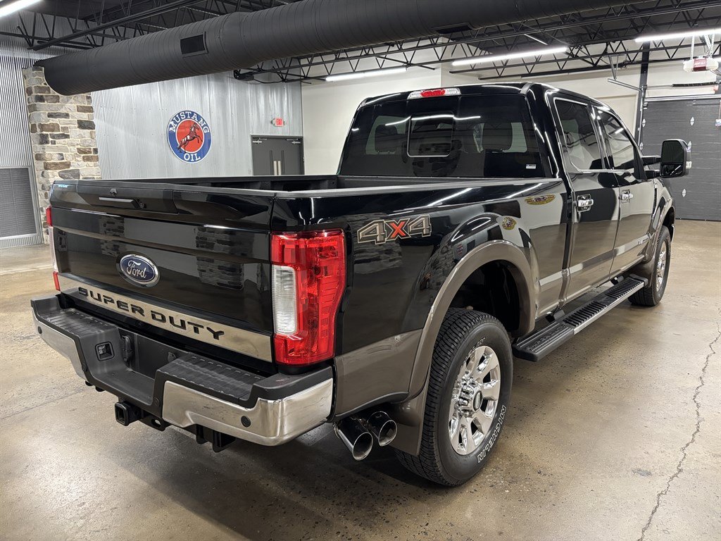 Used 2017 Ford F250 Lariat w/ Chrome Package AWD/4WD image 17