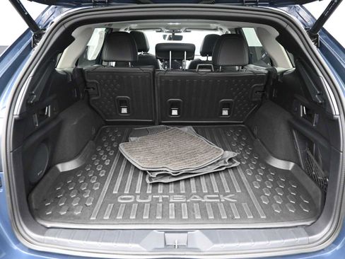 Used 2023 Subaru Outback Limited image 5