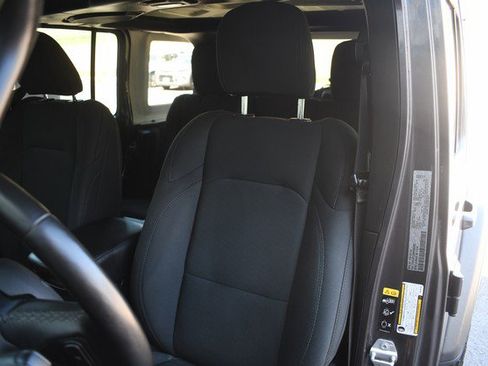 Used 2021 Jeep Wrangler Unlimited Sport AWD/4WD image 17