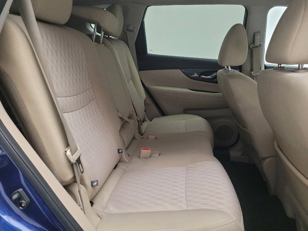 Used 2020 Nissan Rogue SV w/ Sun & Sound Touring Package FWD image 19