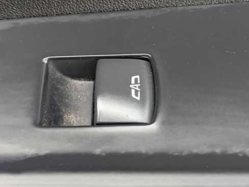 Used 2021 Chevrolet Silverado 1500 High Country w/ Technology Package image 33