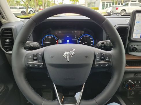 Certified 2024 Ford Bronco Sport Outer Banks w/ Tech Package AWD/4WD image 20