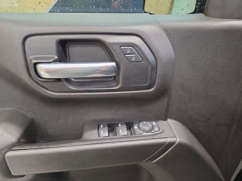 Used 2021 Chevrolet Silverado 1500 Custom RWD image 17