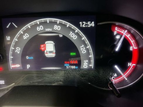 Used 2023 Toyota RAV4 LE AWD/4WD image 13
