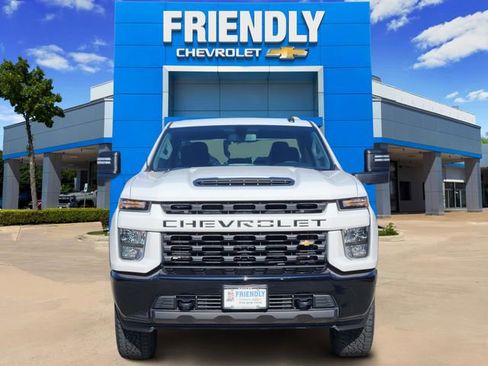 Used 2022 Chevrolet Silverado 2500 Custom w/ Custom Value Package image 2