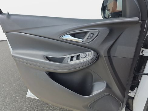 Used 2023 Buick Encore GX Preferred w/ Cold Weather Comfort Package FWD image 22
