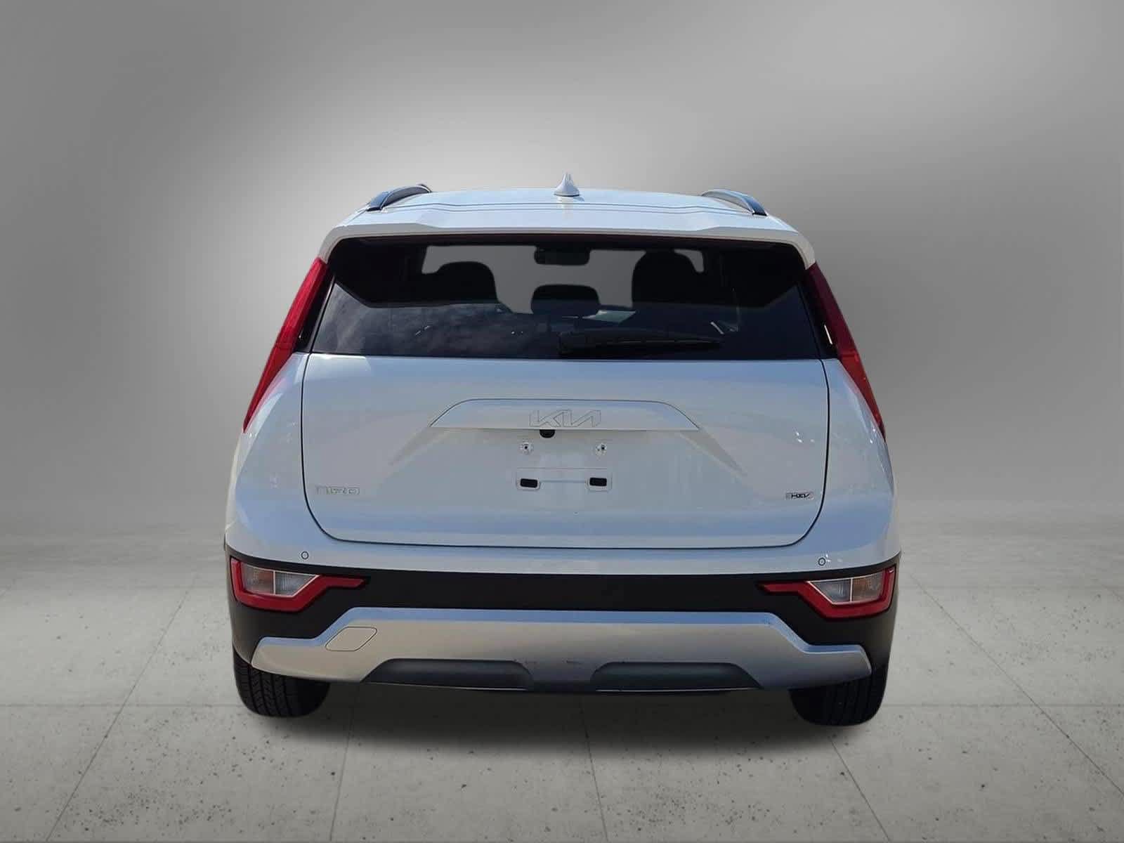 Certified 2023 Kia Niro EX FWD image 5
