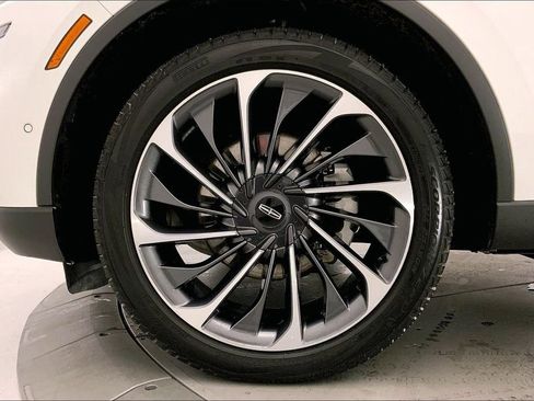 Used 2023 Lincoln Aviator Reserve w/ Equipment Group 201A image 7