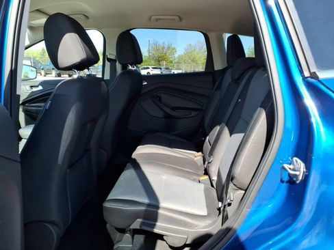 Certified 2017 Ford Escape SE FWD image 10