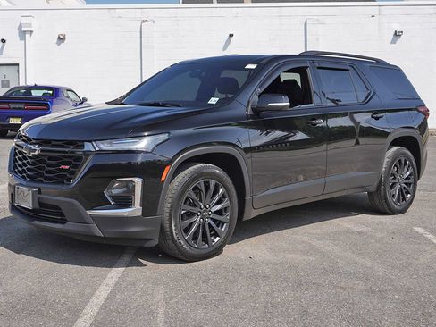 Used 2023 Chevrolet Traverse RS w/ LPO, Floor Liner Package AWD/4WD image 12