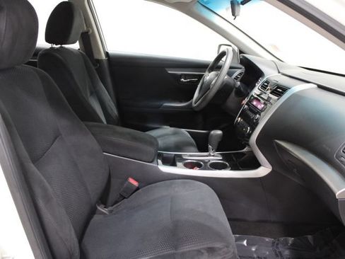 Used 2014 Nissan Altima 2.5 S FWD image 21