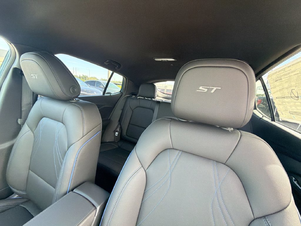 New 2026 Buick Envista Sport Touring w/ Convenience I Package FWD image 23