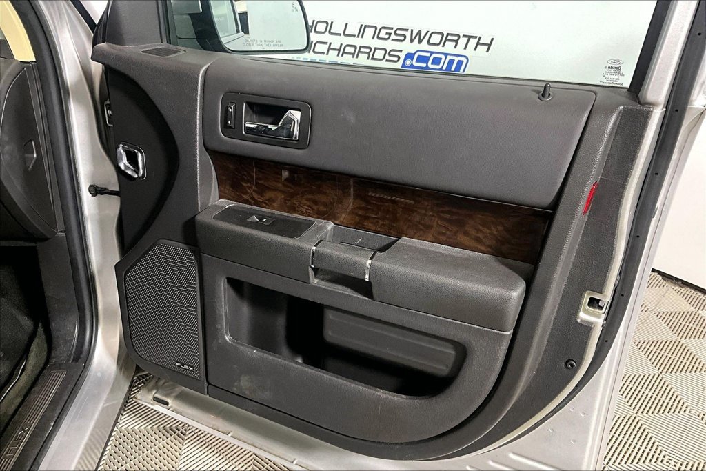 Used 2018 Ford Flex Limited AWD/4WD image 19