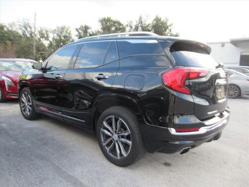 Used 2019 GMC Terrain Denali w/ Driver Alert Package II image 3