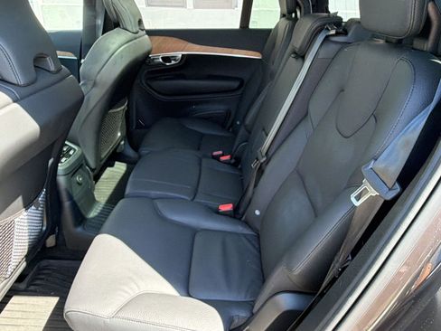 Used 2024 Volvo XC90 T8 Plus w/ Protection Package Premier AWD/4WD image 14