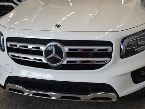 Used 2022 Mercedes-Benz GLB 250 4MATIC image 16