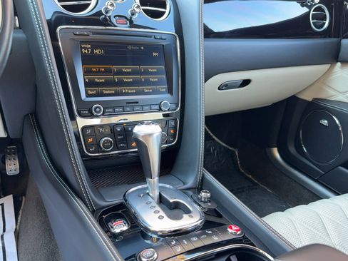 Used 2014 Bentley Flying Spur W12 image 13