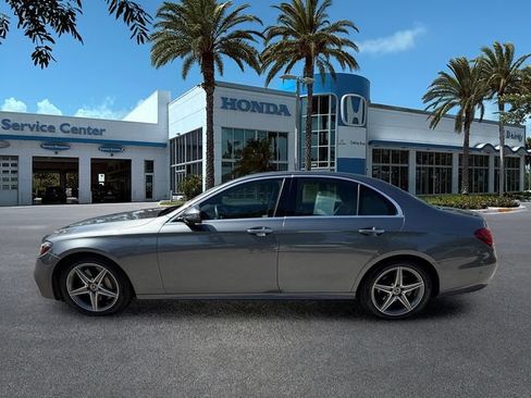Used 2020 Mercedes-Benz E 350 Sedan image 5