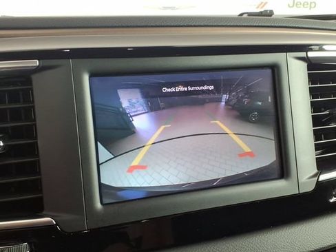 Used 2023 Chrysler Voyager LX FWD image 26