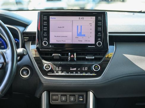 Certified 2022 Toyota Corolla Cross XLE w/ Convenience Package FWD image 3