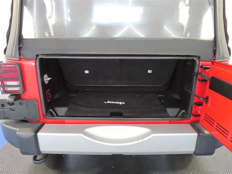 Used 2015 Jeep Wrangler Sport AWD/4WD image 12