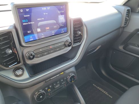 Used 2024 Ford Bronco Sport Badlands image 25