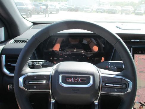 New 2026 GMC Terrain Elevation w/ Elevation Premium Package AWD/4WD image 18