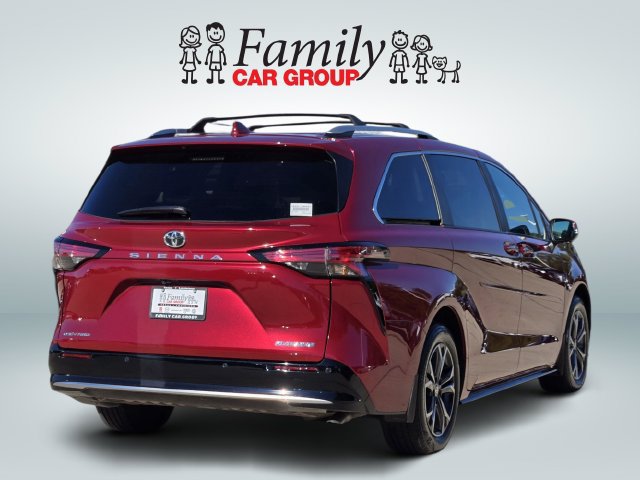 Used 2026 Toyota Sienna Platinum AWD/4WD image 4