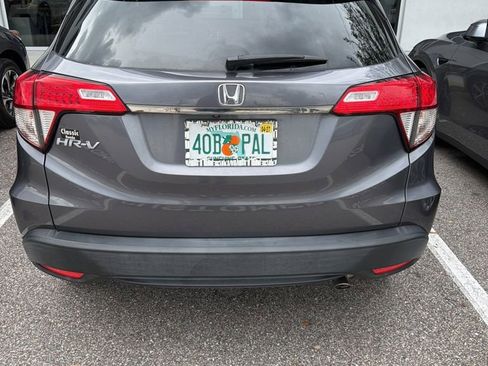 Used 2021 Honda HR-V EX-L image 4