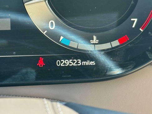 Used 2025 Land Rover Range Rover Sport SE image 26