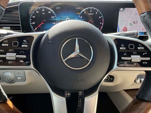 Used 2022 Mercedes-Benz GLS 450 4MATIC image 22