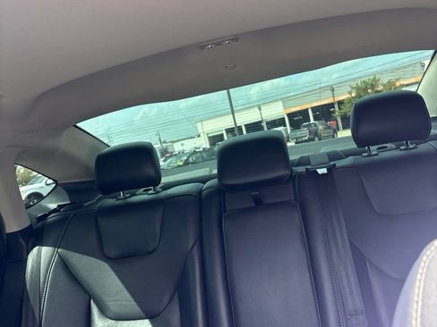 Used 2018 Ford Fusion Titanium FWD image 16