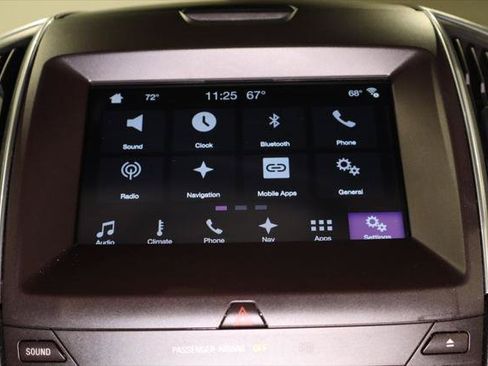 Used 2017 Ford Edge Titanium w/ Technology Package FWD image 22
