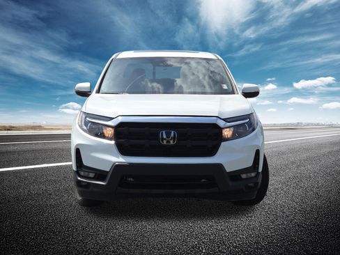 Used 2025 Honda Ridgeline RTL image 13