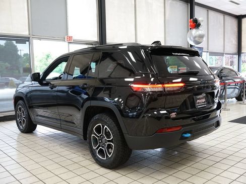 Used 2023 Jeep Grand Cherokee Trailhawk AWD/4WD image 4