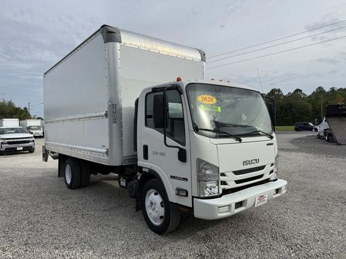 Used 2020 Isuzu NPR image 3