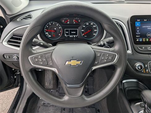 Used 2024 Chevrolet Malibu LT image 23
