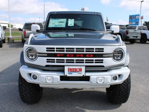 New 2026 Ford Bronco Heritage Edition AWD/4WD image 2