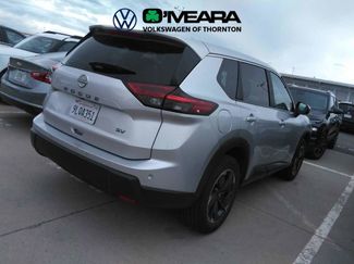 Used 2024 Nissan Rogue SV FWD video 2