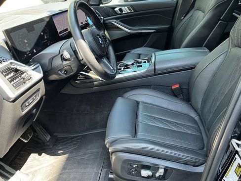 Used 2025 BMW X7 M60i w/ Climate Comfort Package AWD/4WD image 20