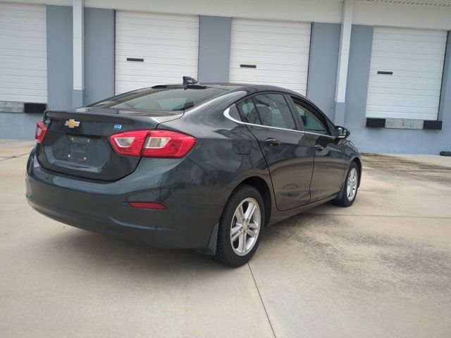 Used 2018 Chevrolet Cruze LT FWD image 5