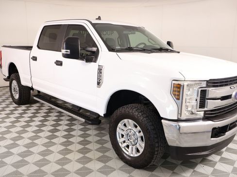 Used 2019 Ford F250 XL w/ STX Appearance Package AWD/4WD image 1