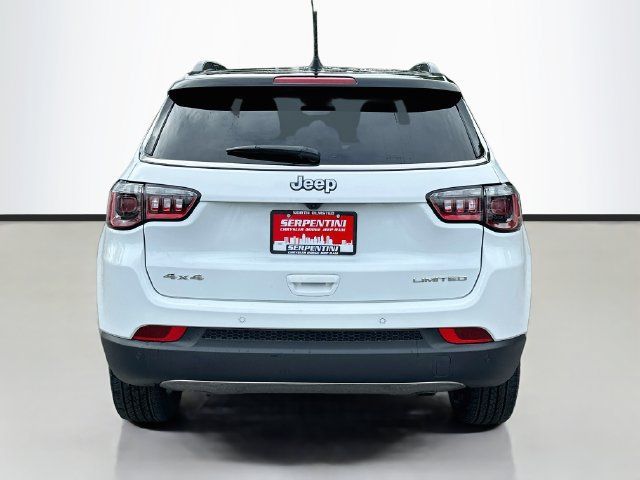 Used 2024 Jeep Compass Limited w/ Sun and Sound Group AWD/4WD image 7