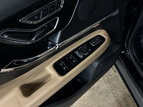 Certified 2023 Lincoln Corsair Reserve w/ Equipment Group 201A image 15